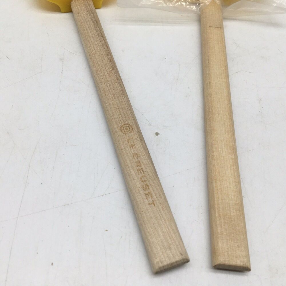 Le Creuset Silicone Spatulas Red Yellow Beech Wood Handle Set of 2 Never Used - Picture 4 of 10